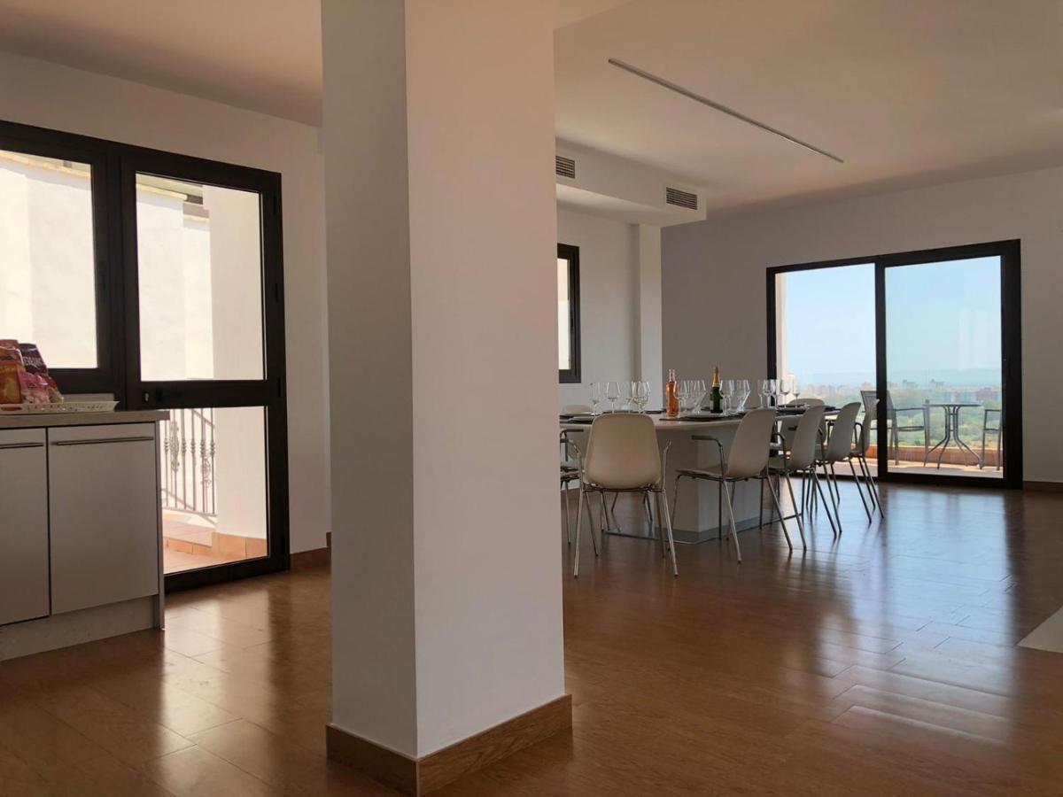 Luxury For 12 People Villa